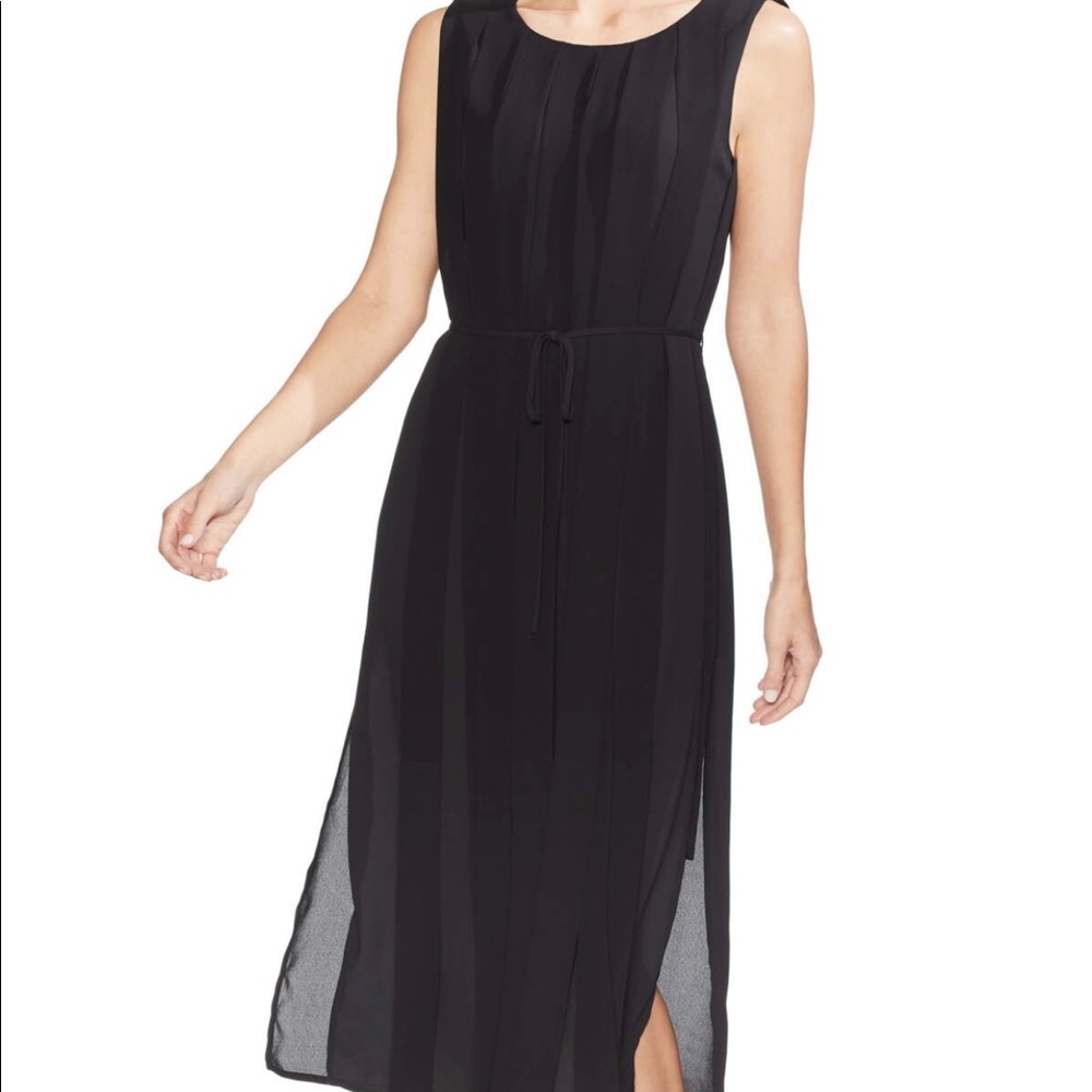 Vince Camuto Size 2 Oasis Bloom Rich Black Dress